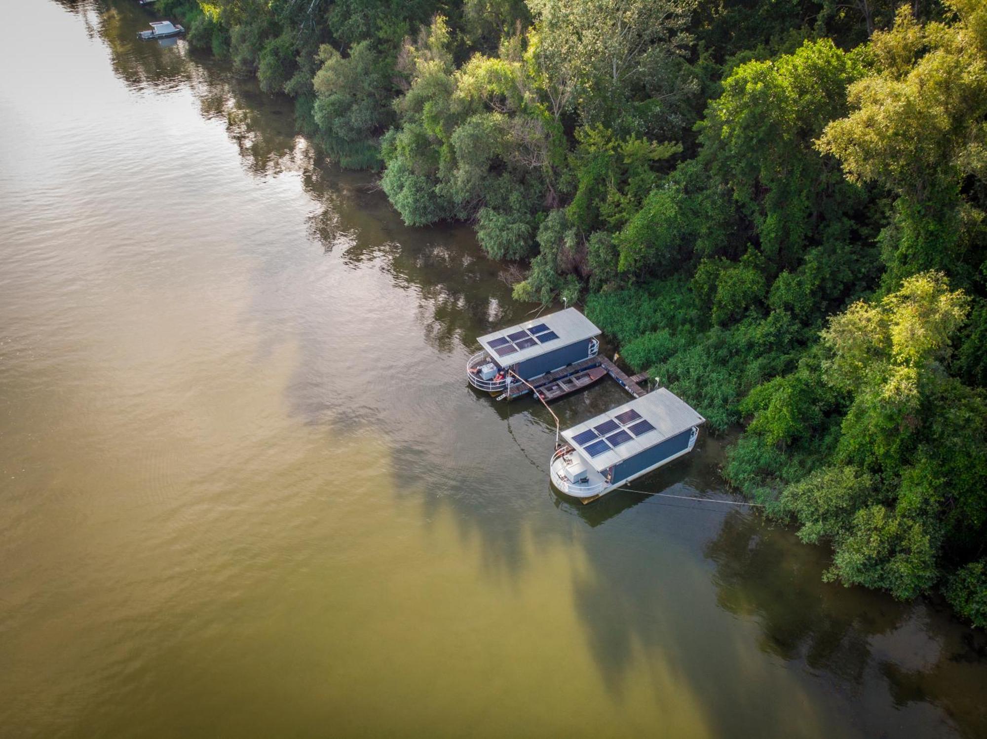 Отель Lakohajo, Uszohaz - Tisza-To Тисафюред Экстерьер фото